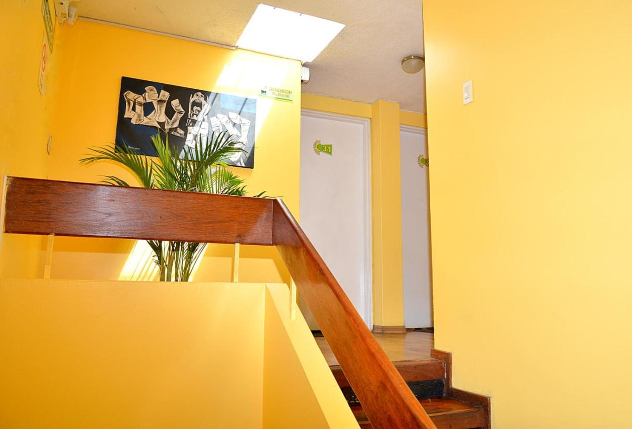 קיטו Hostal Terra 3 - Base Aerea מראה חיצוני תמונה