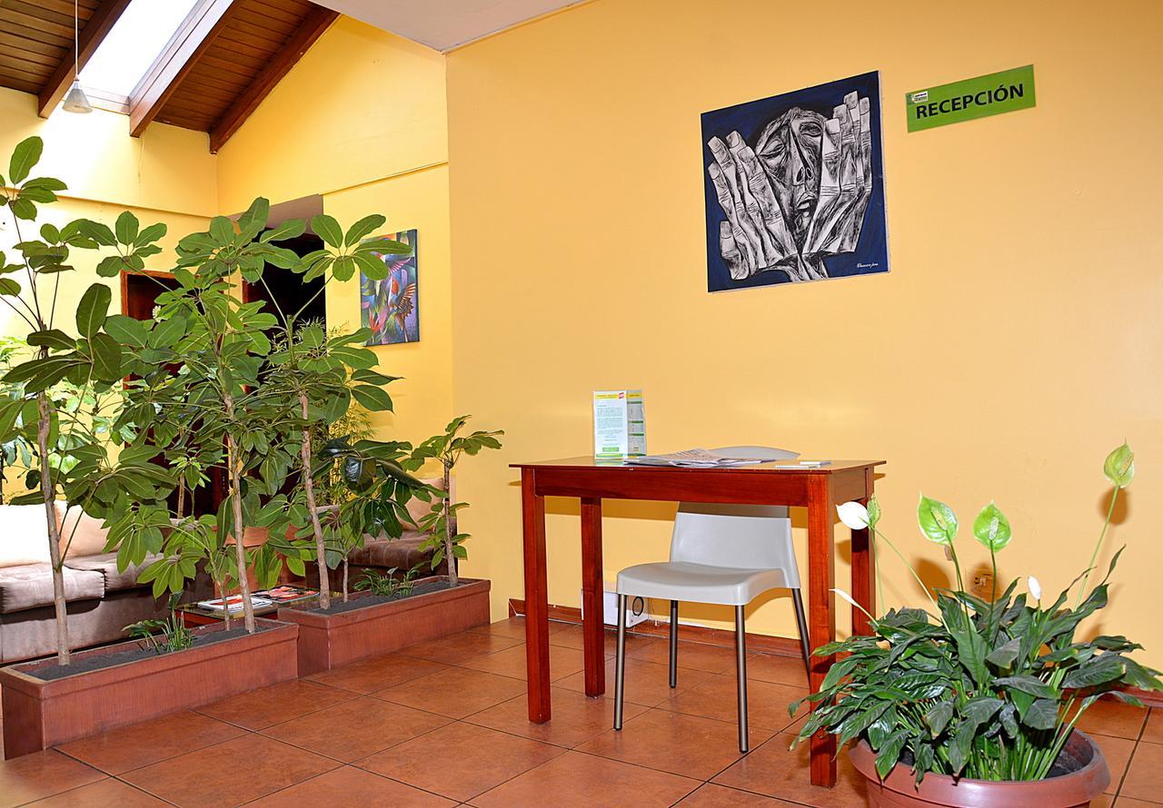 קיטו Hostal Terra 3 - Base Aerea מראה חיצוני תמונה